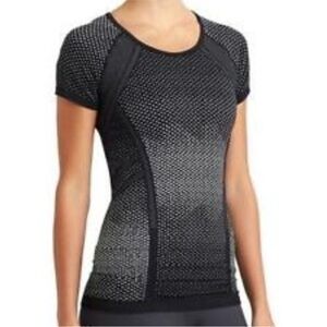 Athleta Black and Gray Short Sleeve Tee